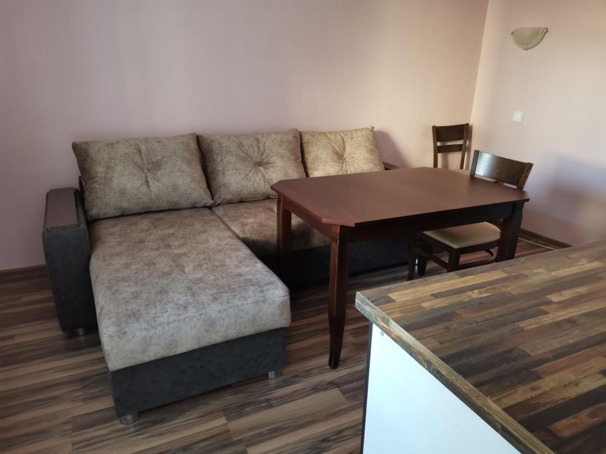 Guest Rooms Mihaylovi Pavel Banya Exterior foto